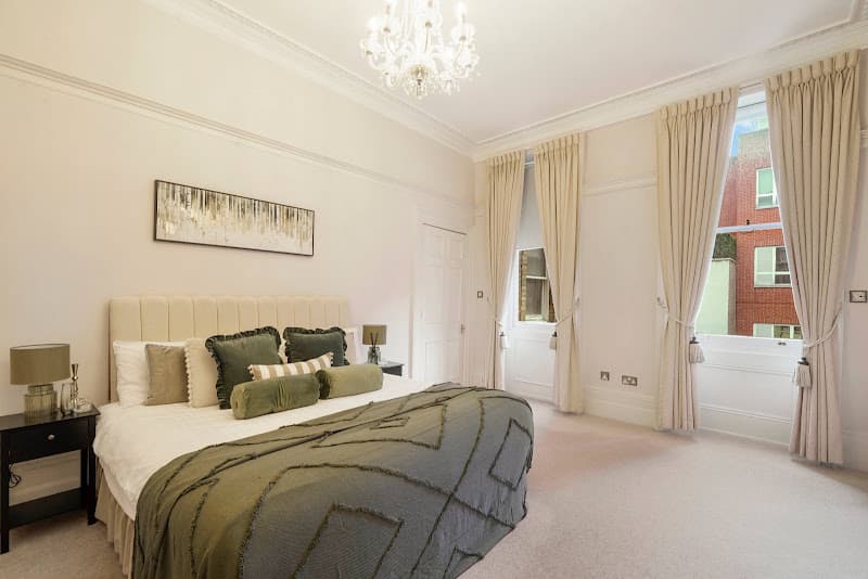 A Mayfair pad